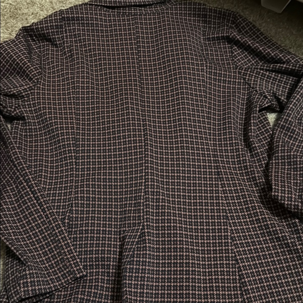 Women's Black and Pink Plaid Jacket‎ - Picture 4 of 6